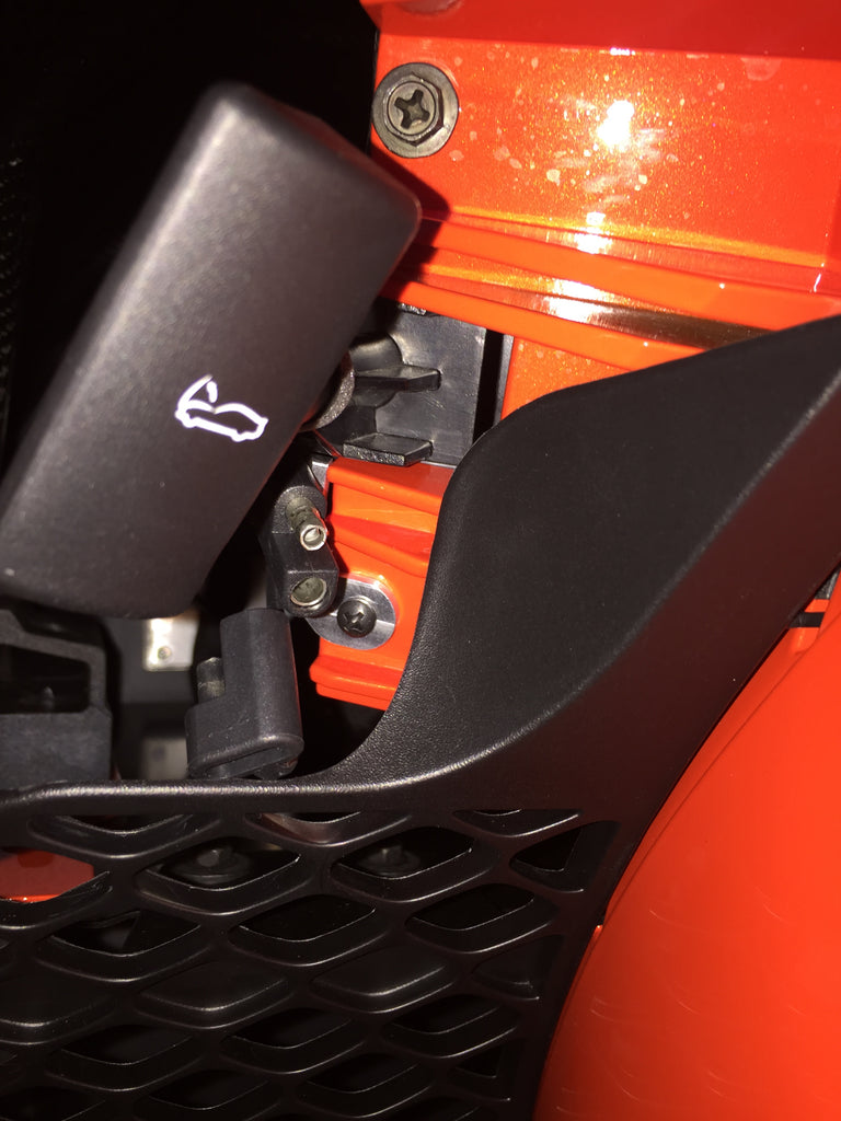 2013-2017 Gen V Viper : Quick Access Battery Charger Connector Mount and Wiring Harness