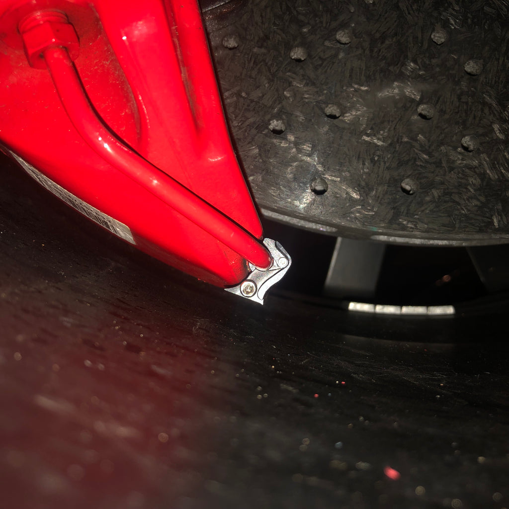 2016-2017 Dodge Viper ACR Carbon Ceramic Brake Front Wheel Debris Deflectors